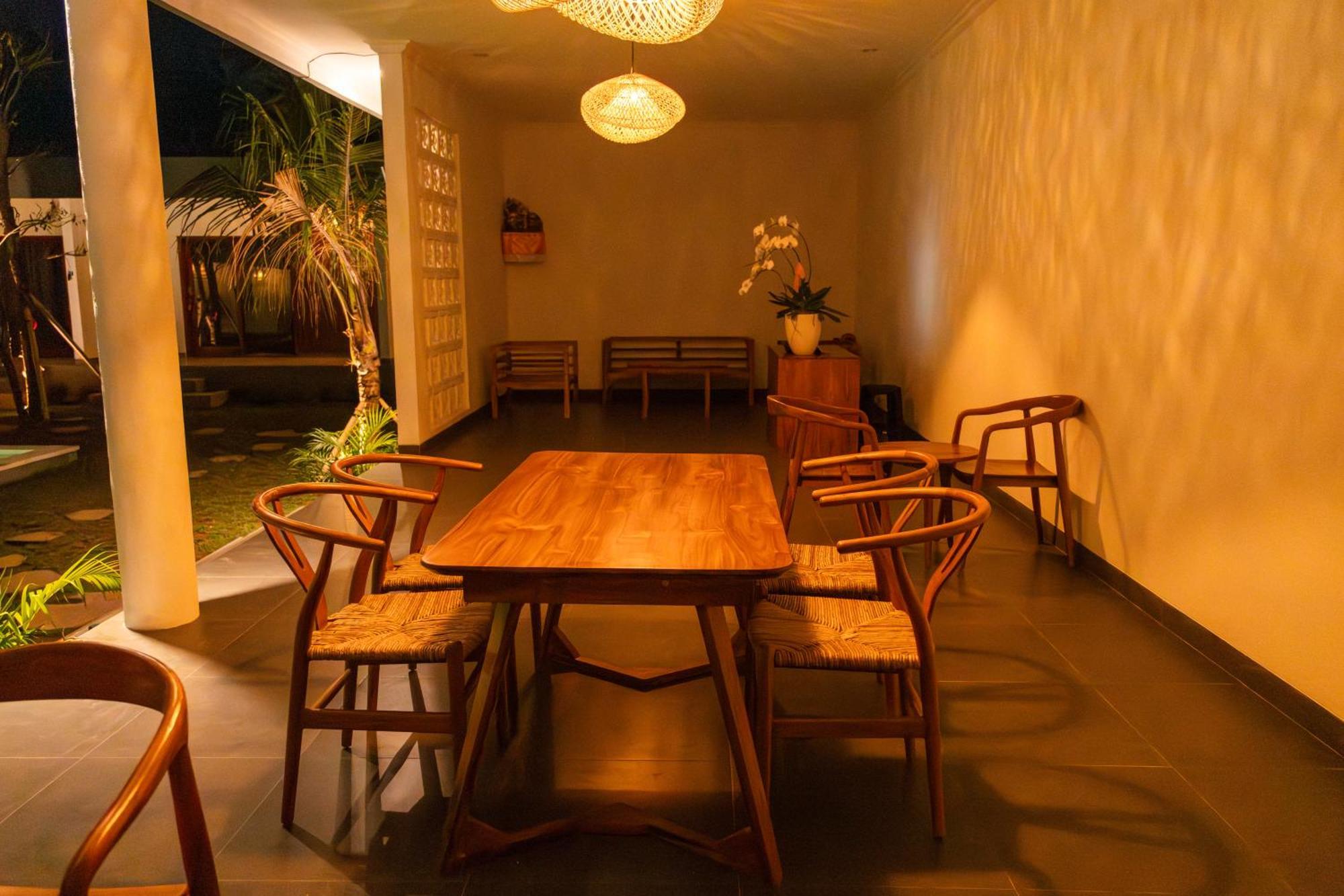Tropical Almond Villa 울루와뚜 외부 사진