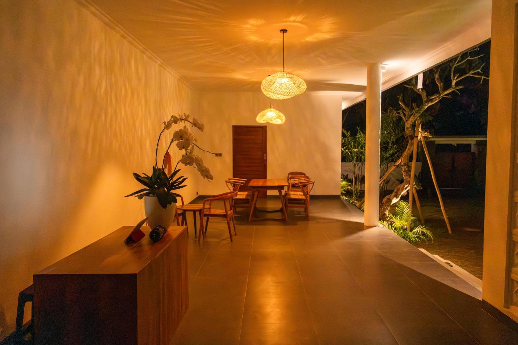 Tropical Almond Villa 울루와뚜 외부 사진