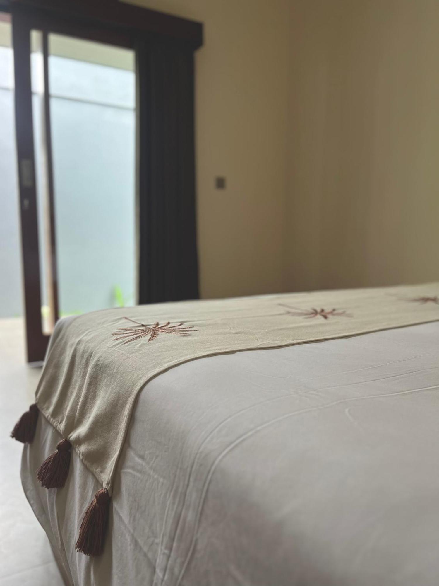 Tropical Almond Villa 울루와뚜 외부 사진